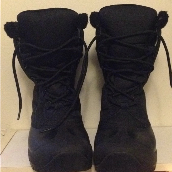 Sorel boots - Picture 1 of 3